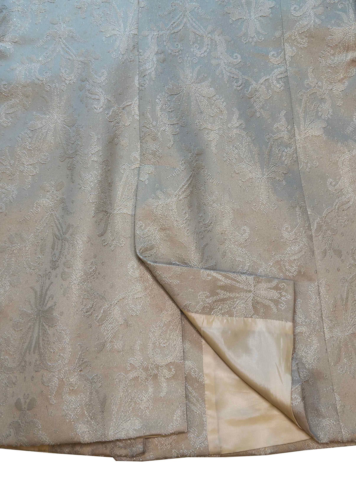 Gulllituð kápa / Gold coloured coat