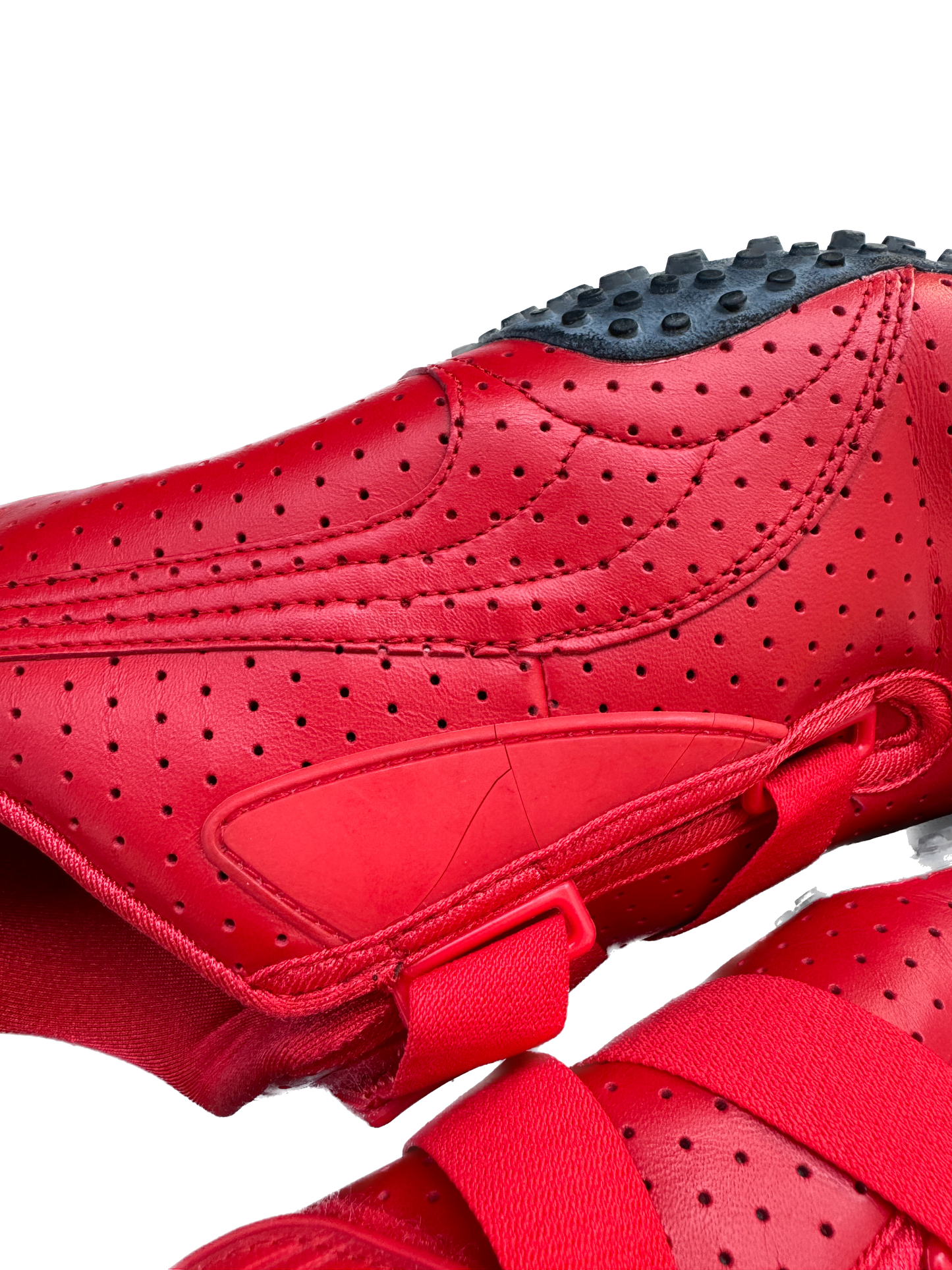 Puma Mostro rauðir skór /  Puma Mostro red sneakers