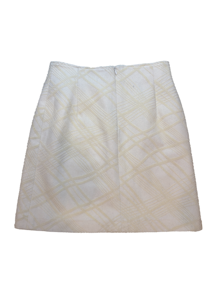 Ljós pilsdragt / Ivory skirtsuit