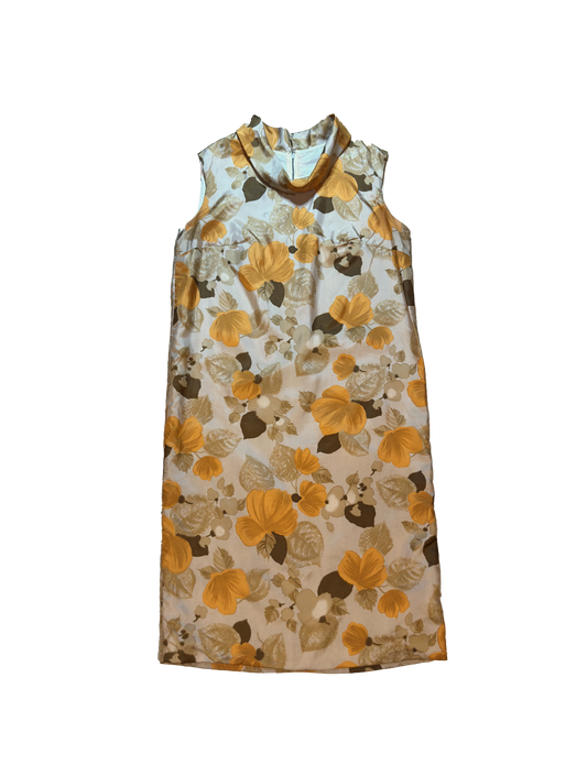 Sérsaumaður kjóll / Custom made dress