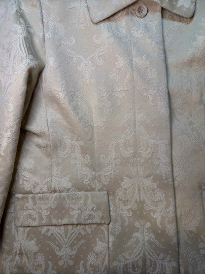 Gulllituð kápa / Gold coloured coat